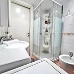 3 Pieces Dans Le Centre De Διαμέρισμα Μεντόν