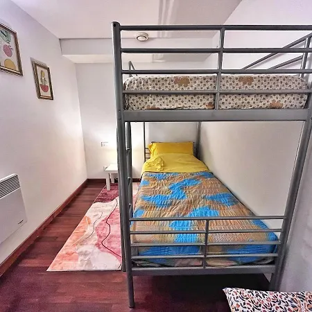 3 Pièces Dans Le Centre De * Menton