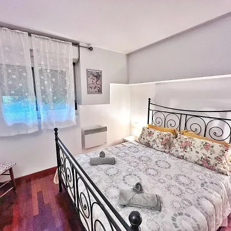 3 Pieces Dans Le Centre De Apartament *