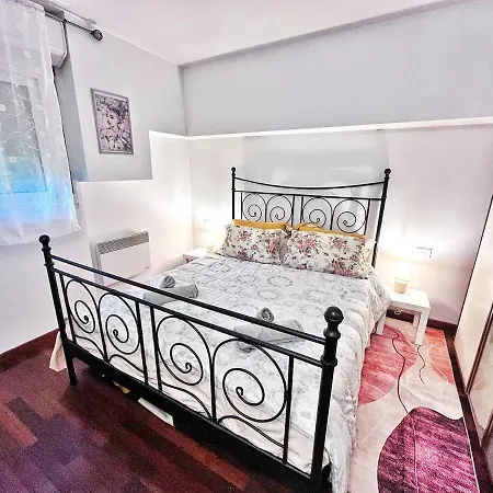 3 Pièces Dans Le Centre De *