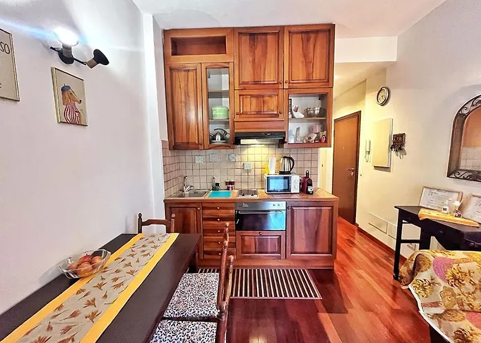 3 Pieces Dans Le Centre De * Menton